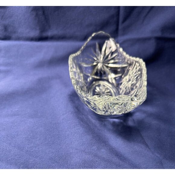 Vintage Crystal Cut Glass Starburst Design Decorative Bowl 9.5”x4” Center Piece - Picture 6 of 8